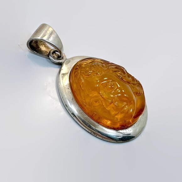 Amber Pendant, Carved, Cameo, Face, Lady, Vintage, Sterling Silver, Honey Amber - Picture 4 of 6
